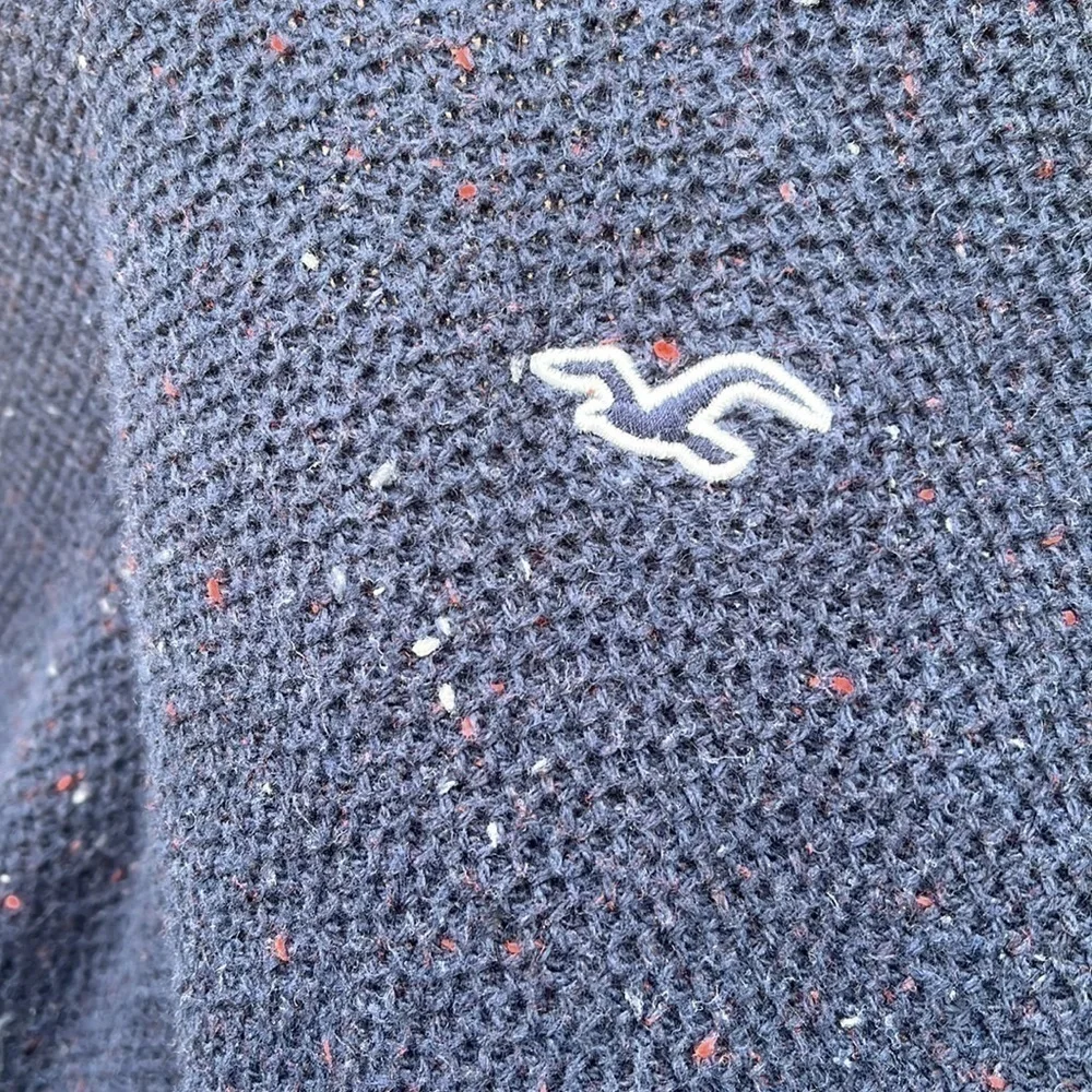 Hollister sweater long sleeve crew neck Mens size XL, Navy blue
